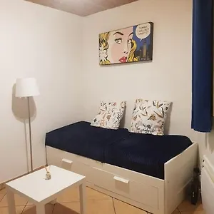 Appartement Studio-centre, LʼIsle-sur-la-Sorgue