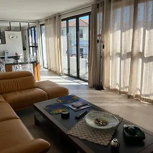 Appartement Standing Bord Sorgue, LʼIsle-sur-la-Sorgue