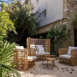 Le Clos Violette Et Le 11 D'aglae - De Charme Design De Luxe LʼIsle-sur-la-Sorgue